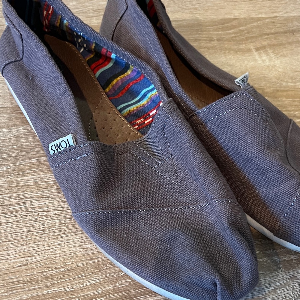 Toms Brown Canvas Flats